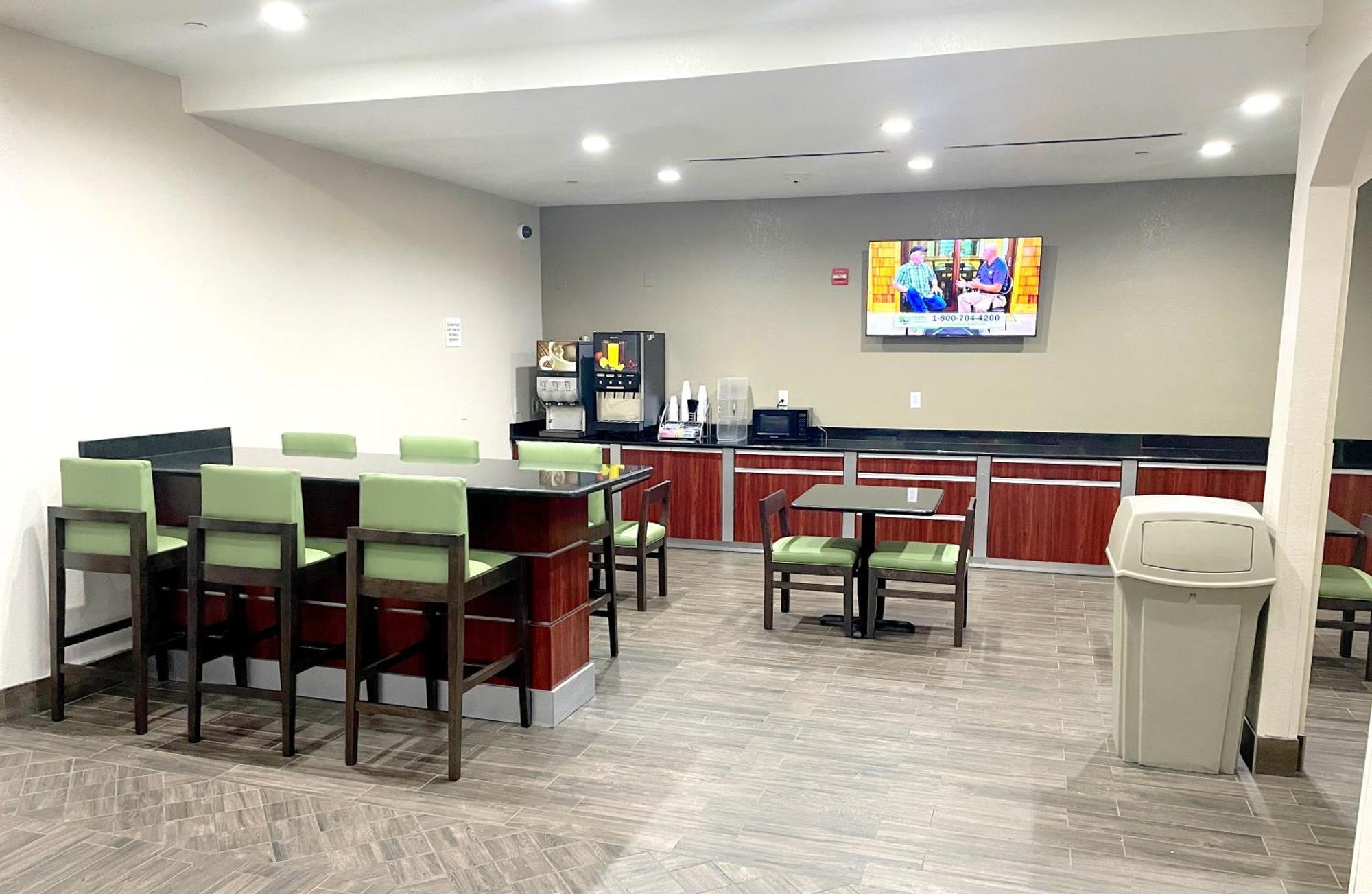 Super 8 By Wyndham San Antonio/Alamodome Area Hotel Ngoại thất bức ảnh